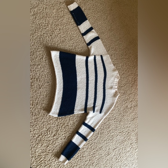 American Eagle Sweater, Size S, Women’s - Picture 2 of 5